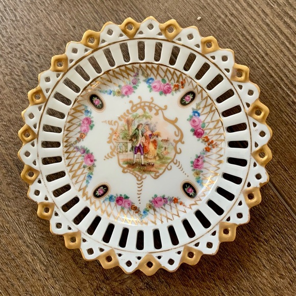 Vintage 1925 Powell Porcelain Reticulated Trinkets Dishes - Picture 5 of 11